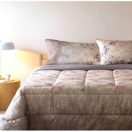 Elegant Winter Quilt Esperidi Beige Granfoulard Bassetti