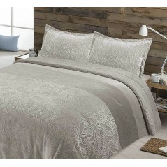 Super Soft Faux Fur Winter Quilt by GFFerrari